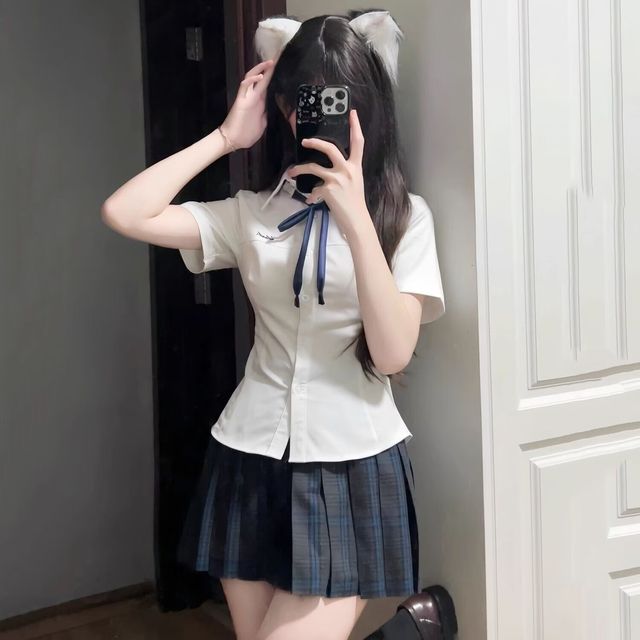 学院风衬衫