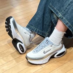NIKE AIR MAX PORTAL SE 女款跑步鞋 HM0256-001
