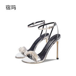 宿玛银色一字带凉鞋女2026年新款夏季法式细跟露趾漆皮高跟鞋轻奢