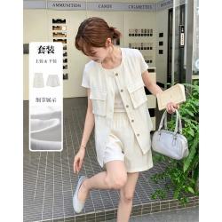 德玛纳 夏季通勤风圆领马甲松紧腰短裤显瘦两件套女高级