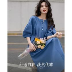 德玛纳 夏季松弛感圆领泡泡袖宽松显瘦小个子连衣裙女高级感