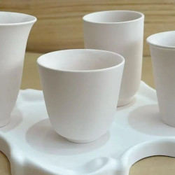 素坯釉下彩绘茶杯(一对）)