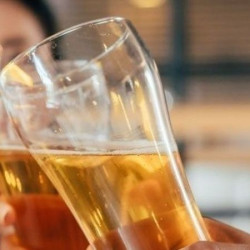 乐翻天 酒水小吃套餐| 勇闯天涯啤酒12瓶+小吃2份酒水美食套餐