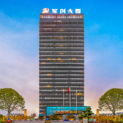 贵阳观山湖军阅国际酒店（贵阳高铁北站店）2晚+贵阳北站接站和送站