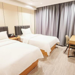 华季酒店（乐平洪浩公园店）1晚