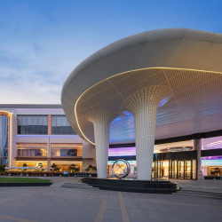 千岛湖明豪国际度假酒店2晚+星屿童趣王国2大2小门票+迷你吧+皮划艇
