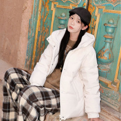 波司登 25短款羽绒服女休闲连帽保暖外套宽松廓型百搭
