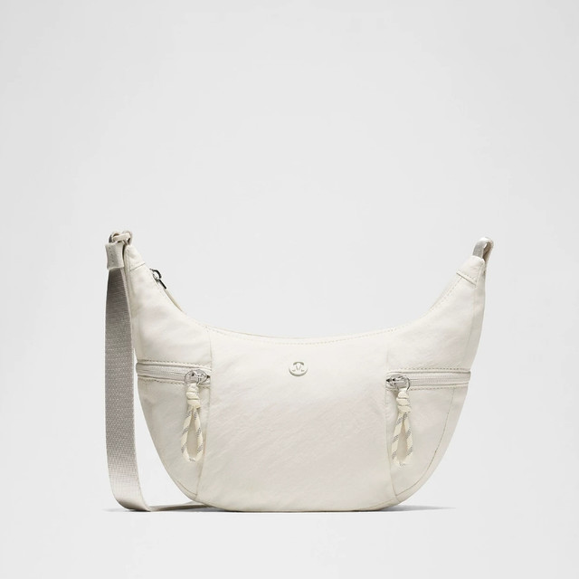 新品发售：lululemon Small Slouchy 小款斜挎包 3L