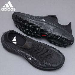 adidas 男鞋女鞋夏轻便休闲运动鞋减震透气跑步鞋JP6642 36