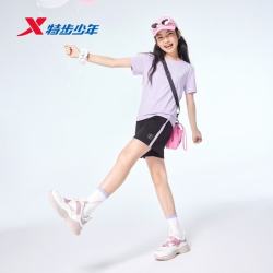 特步 童装儿童轻盈透气夏日时尚圆标印花短袖短裤速干套装 雾纱紫 150