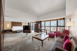 上海锦江汤臣洲际大酒店1晚+儿童早餐*1+两大一小行政礼遇