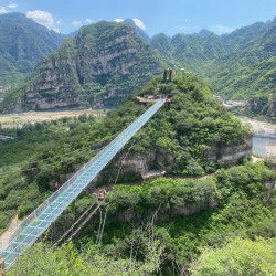 十渡誓言玻璃栈道-门票+飞天魔毯+高山漂流+玻璃栈道+玻璃吊桥+飞车表演+水乐园
