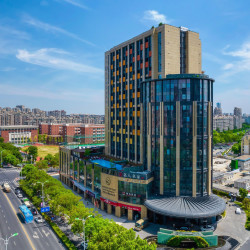 杭州兰里雷迪森大酒店2晚+欢迎水果一份+双人下午茶