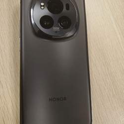 荣耀 Magic6 Pro 5G手机 16GB+512GB 绒黑色 第三代骁龙8