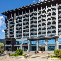 崇礼翠云山智选假日酒店3晚+尊享旅拍体验1份+崇礼站高铁接驳车