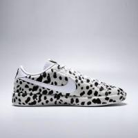 新品尝鲜、黑白波点：NIKE TENNIS CLASSIC CS PRM 男子 JA8560-100