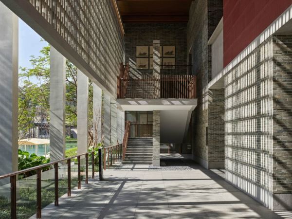 山景私汤房!:东莞松山湖悦榕庄2晚+mini吧软饮礼遇+店内旅拍赠5张底片+小游侠俱乐部+欢迎水果+店内特色体验活动+悦榕浪漫日落仪式