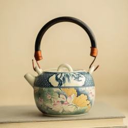 中式古风荷韵粉彩茶壶