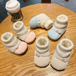 婴儿鞋0-6个月秋冬季加绒加厚软底男女宝宝学步鞋袜子鞋1岁不掉3