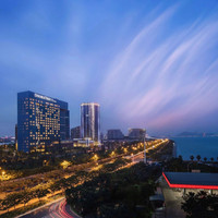 移动端：厦门希尔顿逸林酒店2晚+（二选一）双人脚踩船或海野乐园门票一张+枕前甜逸一份+欢迎水果1份