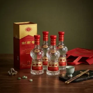 今日必买、看球季:剑南春 水晶剑 52%vol 浓香型白酒 558ml*4瓶