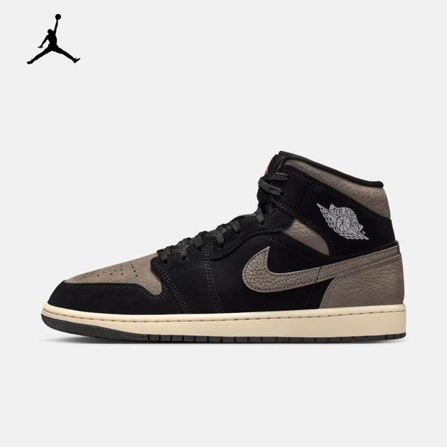 NIKE AJ1 MID SE 男款篮球鞋 IB7110-002