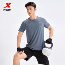 特步 运动速干t恤衫短袖