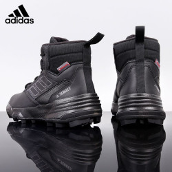 adidas 户外运动鞋男鞋高帮秋冬防滑保暖登山鞋子GZ3367