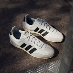 adidas BARREDA LO 女款薄底鞋 JR4618 37