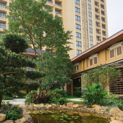 广州长隆香江酒店1晚+双人大马戏+双人两天动物世界、欢乐世界、飞鸟乐园门票+双人两天水上乐园4.17-10.6入住享