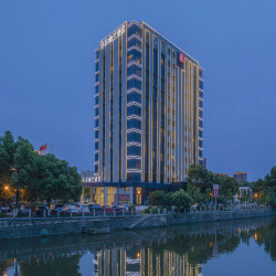 空谷幽兰S酒店（宁波余姚旗舰店）1晚