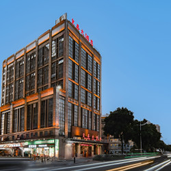 佛山皇嘉大酒店（里水嘉洲广场旗舰店）1晚
