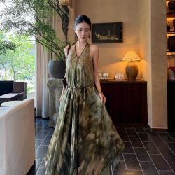 鹭青一 高级感V领显瘦连衣裙女夏季法式长裙