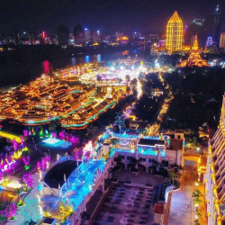 西双版纳湄公河景兰大酒店（告庄西双景星光夜市西塔店）3晚+接机/接站服务+首日欢迎迷你吧零食1份+景兰旅拍服务1份...