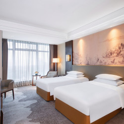 杭州富阳东方茂开元名都大酒店1晚+门票/观光车票三选一