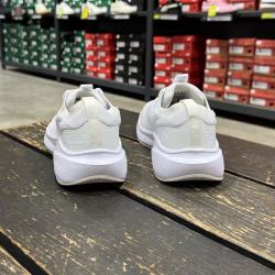 PUMA Skyrocket Light 男女款跑步鞋 310100