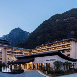 三清山希尔顿度假酒店 豪华山景阳台大床房2晚(可拆分)
