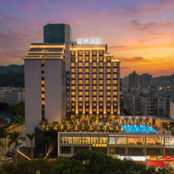珠海Luxe麓世酒店(香洲区万象汇店) 甄选高级大床房「全景落地窗·零压床垫·小冰箱」2晚(可拆分)