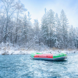 长白山万达喜来登度假酒店2晚+哇酷戏雪乐园(大雪坡项目体​验)+2大1小金鸡雪服租赁/正餐/漂流+长白山机场接送机...
