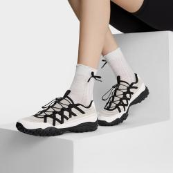 FILA 女款休闲运动鞋