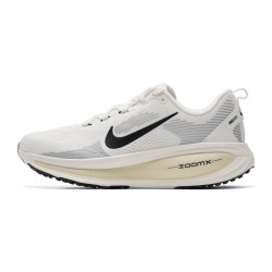 NIKE 跑步鞋男 VOMERO 18缓震舒适低帮透气运动鞋 HM6803-101 43