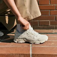FILA 猫爪6代女鞋女休闲鞋轻便透气回弹通勤摩登运动鞋