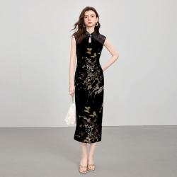 她池 新中式盘扣丝绒旗袍2026春夏新女士立领镂空拼接连衣裙