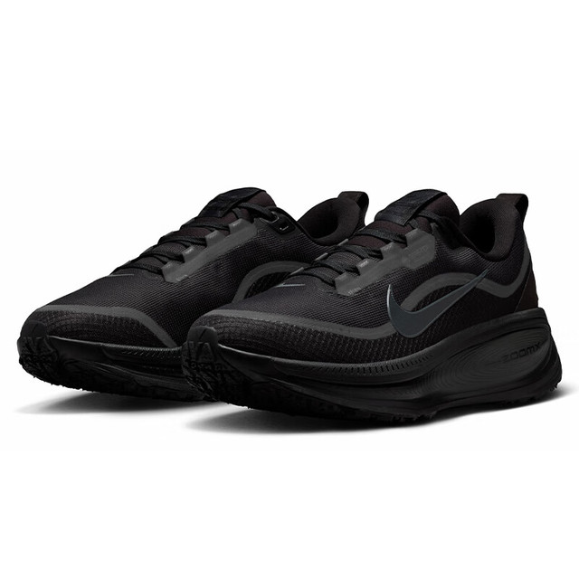 PLUS会员、黑武士配色：NIKE 迈柔VOMERO 18 GTX  男子跑鞋 HQ7001-001