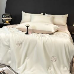 无印良品 A类夏季水洗真丝夏凉被四件套 山茶花浅香槟 150*200夏被+枕套*2