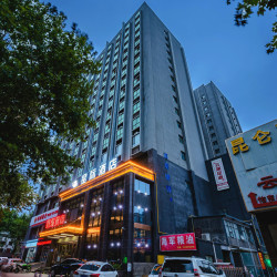星际酒店（偃师体育场店）1晚