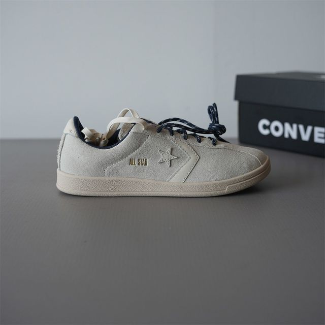 匡威 Classic Trainer 通用款板鞋 A17501C