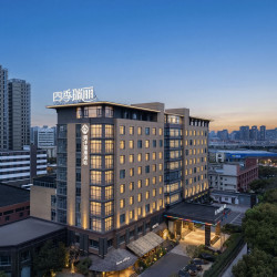 宁波四季瑞丽酒店（鄞州万达广场印象城店）1晚