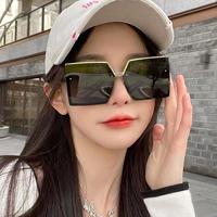 方形黑色简约墨镜女圆脸大框显瘦防紫外线韩版复古无框眼镜