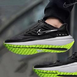 NIKE AIR WINFLO 男款跑步鞋 DM1106